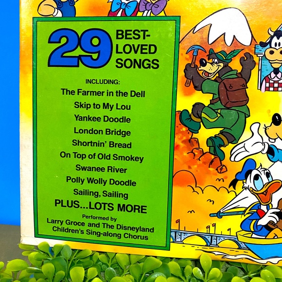 DISNEY’S VTG 1979 CHILDREN’S FAVORITES DISNEYLAND VINYL RECORD LP VOL II #1V8121 - Picture 4 of 16